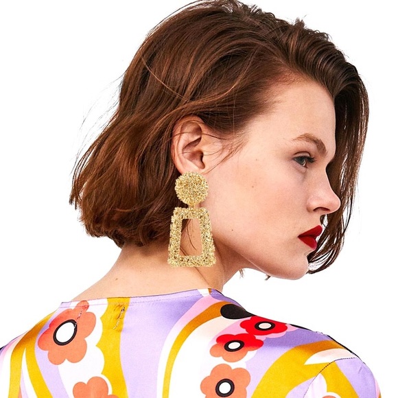 Zara Jewelry - AVAILABLE ❗️Statement earrings from Zara